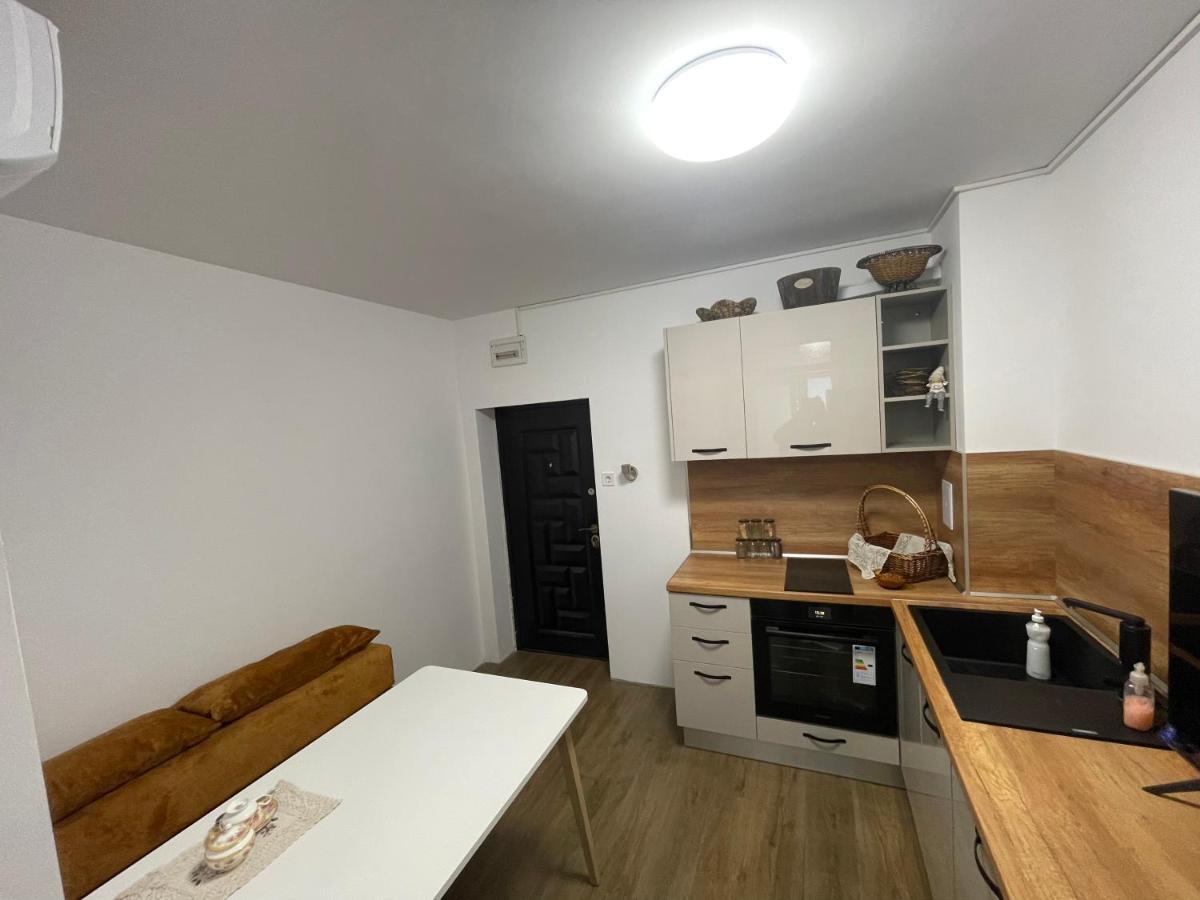 Dety'S Apartment Burgas Esterno foto